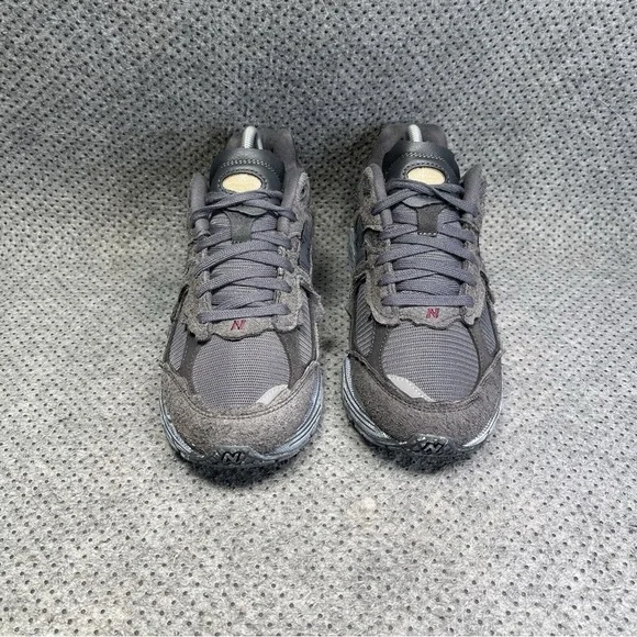 New Balance 2002R casual fashion sneakers